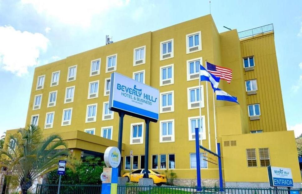 Beverly Hills: Hotel And Business Nuevo Cuscatlan Exteriör bild