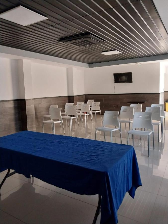 Beverly Hills: Hotel And Business Nuevo Cuscatlan Exteriör bild
