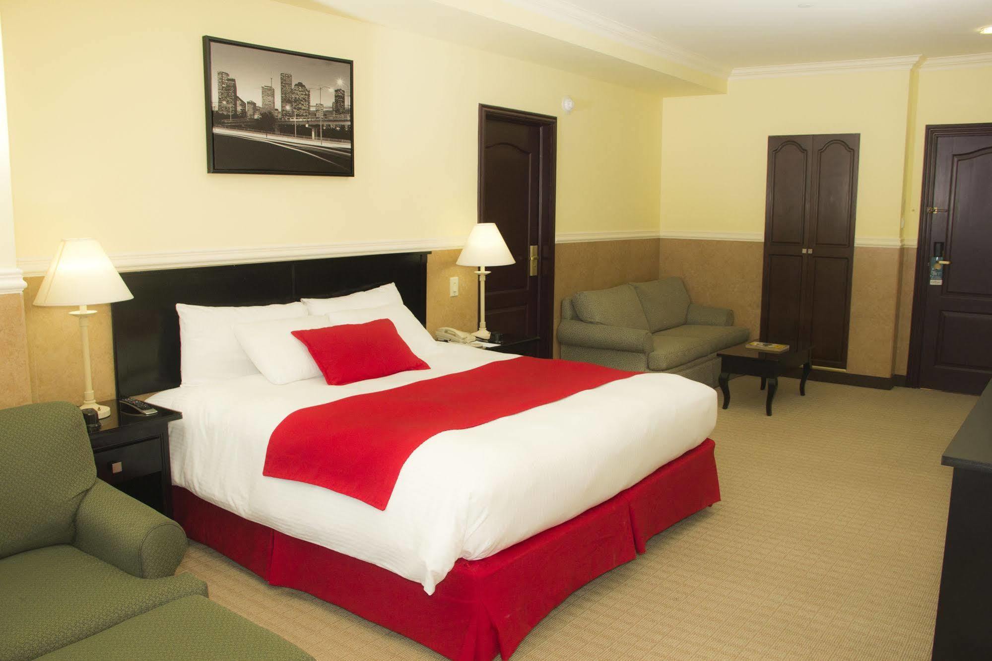 Beverly Hills: Hotel And Business Nuevo Cuscatlan Exteriör bild