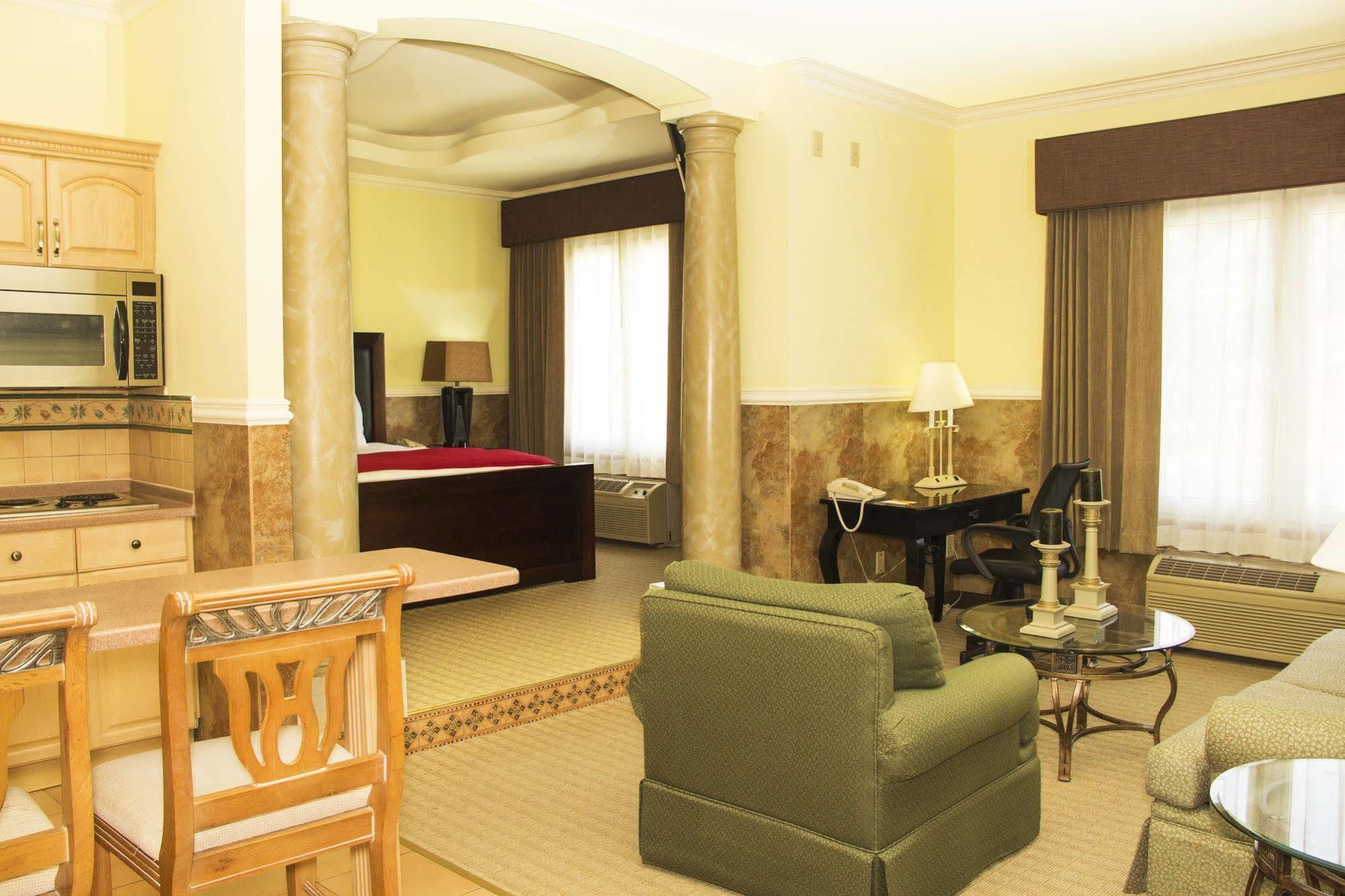 Beverly Hills: Hotel And Business Nuevo Cuscatlan Exteriör bild
