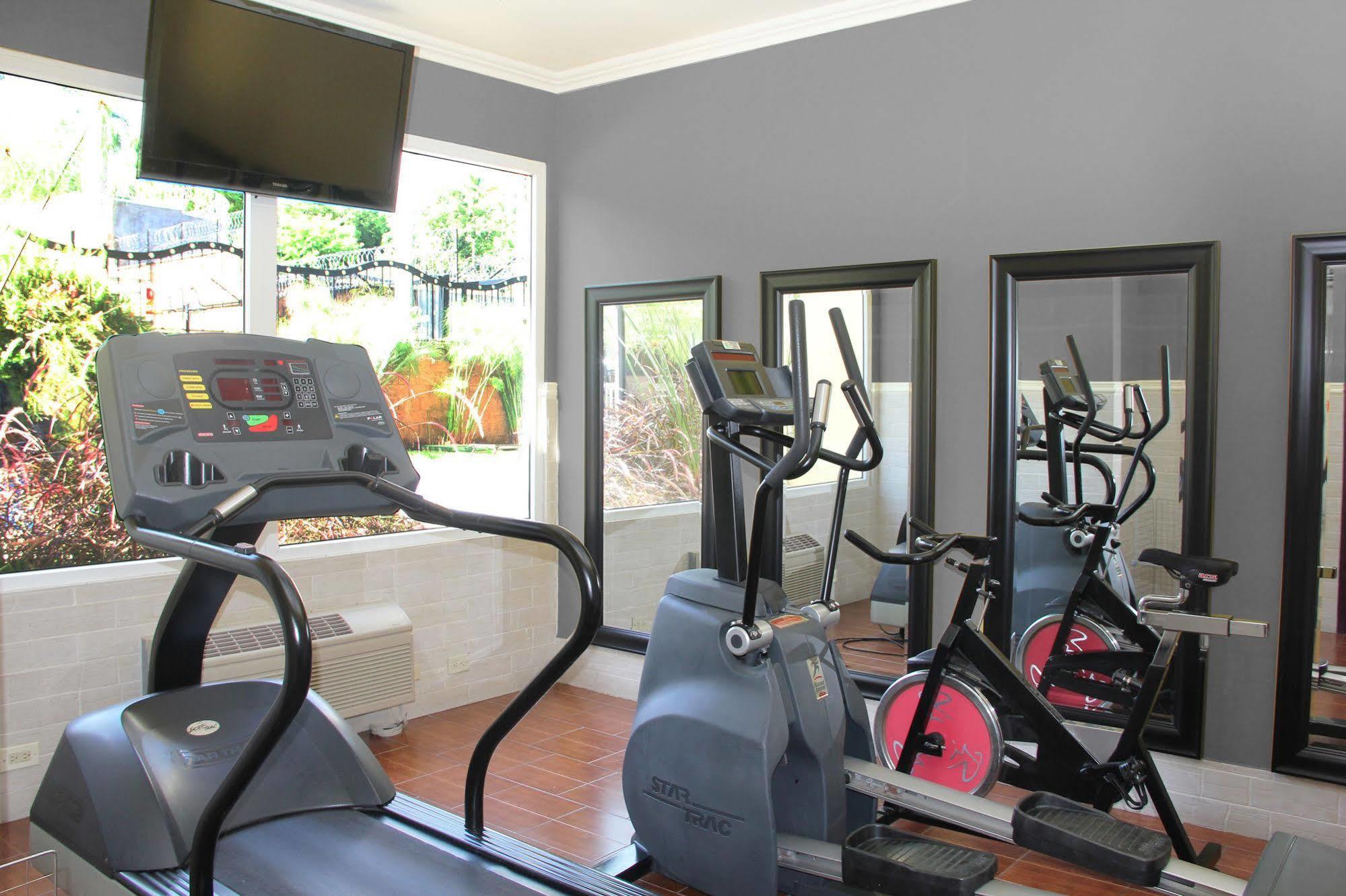 Beverly Hills: Hotel And Business Nuevo Cuscatlan Exteriör bild