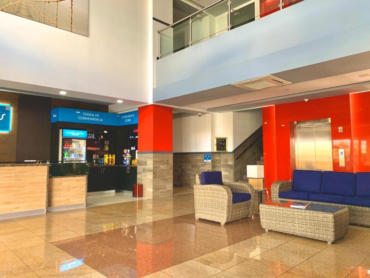 Beverly Hills: Hotel And Business Nuevo Cuscatlan Exteriör bild